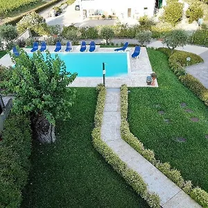 albergo-quatro-pini.it-lombardy.com/
